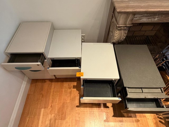 4x diverse verrijdbare ladekast - afbeelding 3 van  4