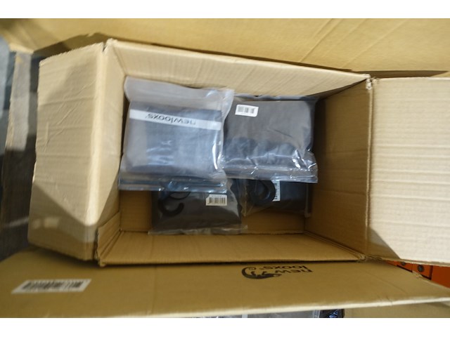 4x doos fietsonderdelen - afbeelding 3 van  5