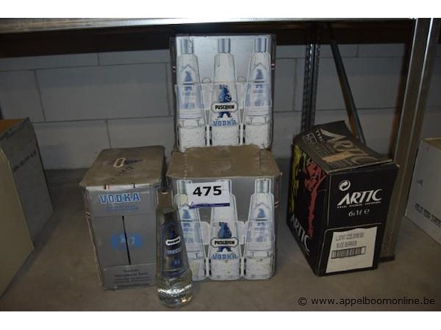 4x doos vodka, puschkin, 6x70cl - afbeelding 1 van  3