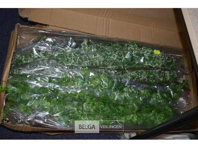 4x dozen plastieke bloemen - afbeelding 1 van  3