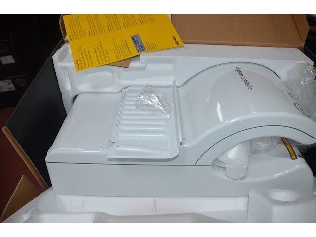 4x dyson airblade ab03 handdrogers, gebruikt, werking onbekend (b421) - afbeelding 3 van  9