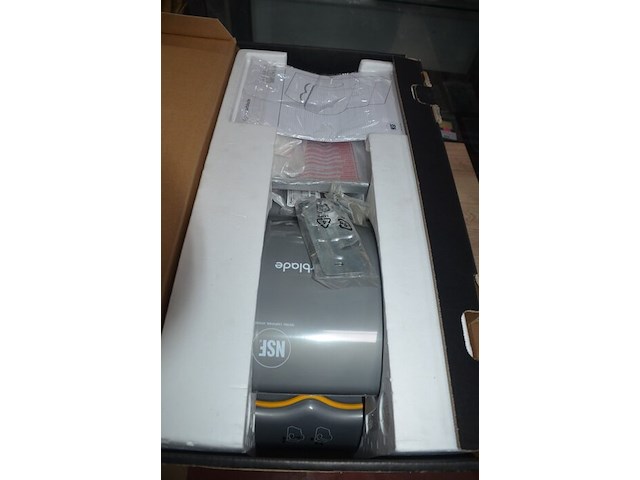 4x dyson airblade ab03 handdrogers, gebruikt, werking onbekend (b421) - afbeelding 1 van  5