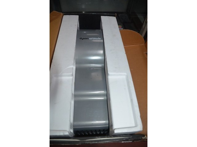 4x dyson airblade ab03 handdrogers, gebruikt, werking onbekend (b421) - afbeelding 4 van  5