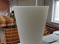 4x elektrische verlichte bloembak