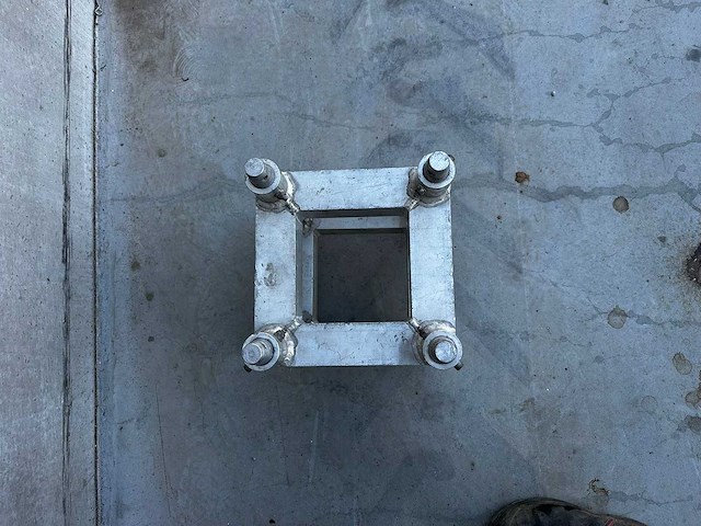 4x eurotruss hinge set (book corner) - afbeelding 1 van  6