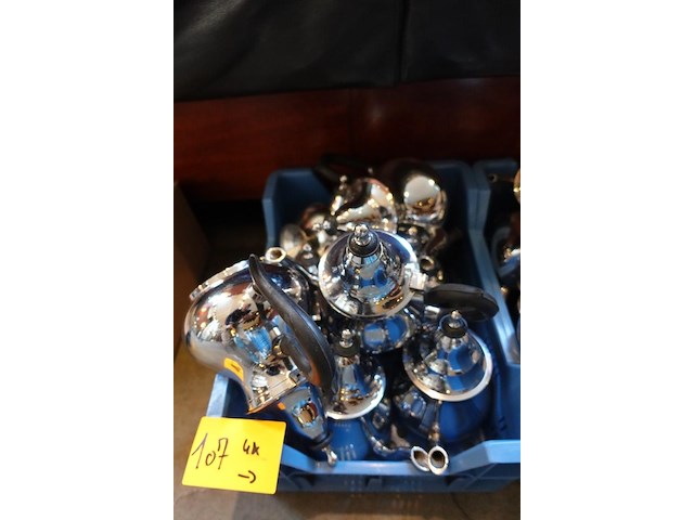 4x grijpbak + inhoud theekannen - afbeelding 2 van  5