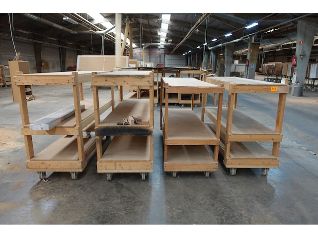 4x houten kar - afbeelding 1 van  4