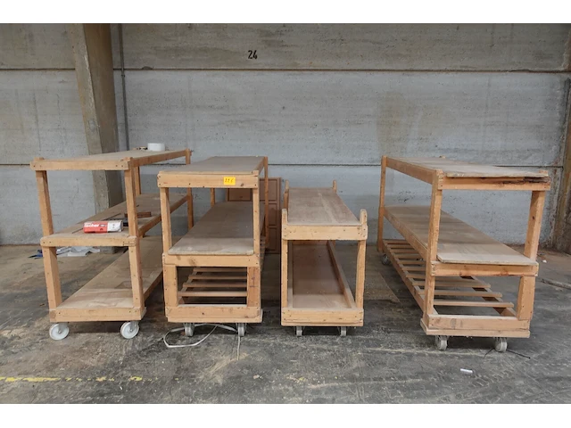 4x houten kar - afbeelding 1 van  3