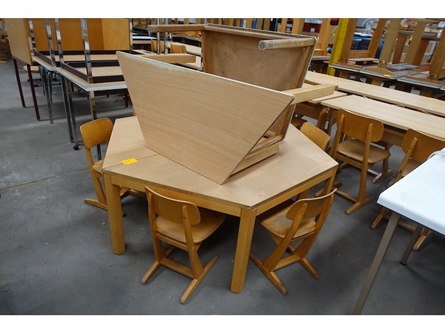 4x houten kindertafel - afbeelding 1 van  2