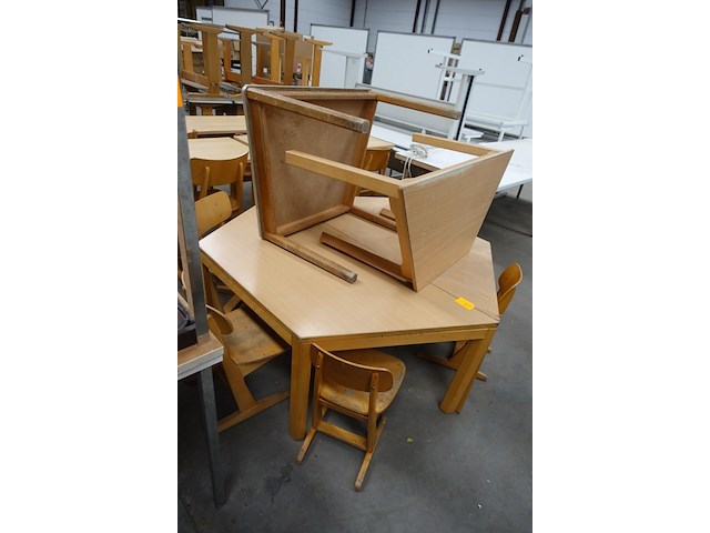 4x houten kindertafel - afbeelding 2 van  2