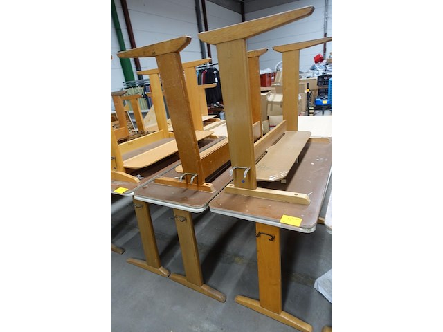 4x houten lessenaar - afbeelding 1 van  2