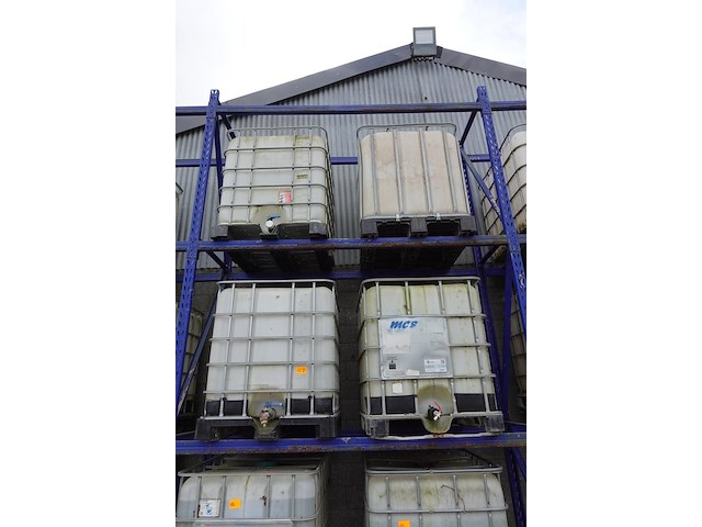4x ibc container - afbeelding 1 van  8