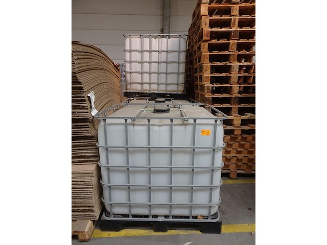 4x ibc kubiekcontainer - afbeelding 1 van  3