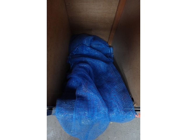 4x industriële stapelbak + inhoud - afbeelding 8 van  10