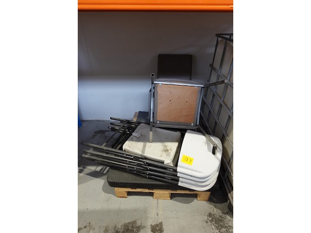 4x inklapbare stoel + inklapbare tafel - afbeelding 1 van  3