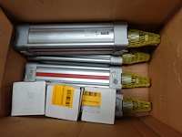 4x iso cilinder d50 (150mm, hydraulisch, ongebruikt)