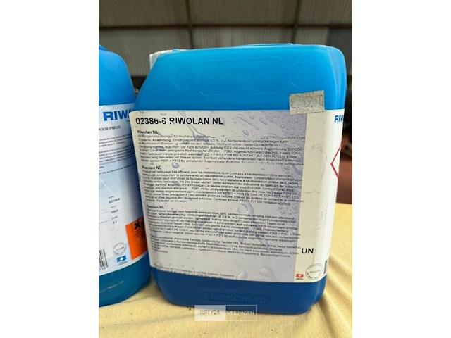 4x jerrycan met div reinigers riwax - afbeelding 5 van  6