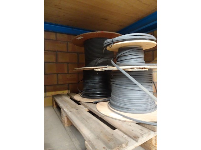 4x kabel op rol - afbeelding 1 van  3