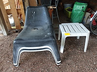 4x kunststof tuinstoel + bijzettafeltje - afbeelding 1 van  3