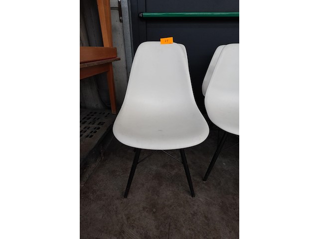 4x kuntstof stoel vitra - afbeelding 2 van  5
