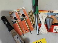 4x kwb centerpunt + schietlood + houtbeitel + plamuurmes - afbeelding 3 van  3