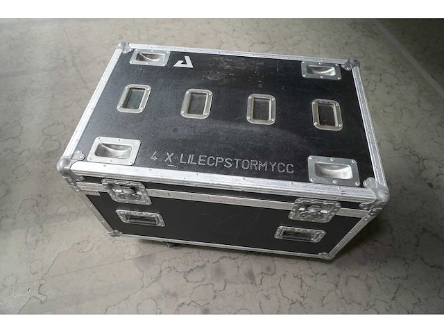 4x led strobe stormy cc + flightcase - afbeelding 3 van  3