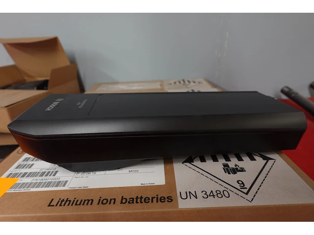 4x lithium ion fietsbatterij bosch + 4 x lader - afbeelding 2 van  6