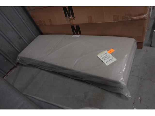 4x manutti ligbed kussen - afbeelding 1 van  4