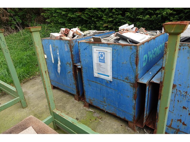 4x metalen container + inhoud - afbeelding 3 van  9