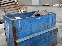 4x metalen container + inhoud - afbeelding 6 van  9