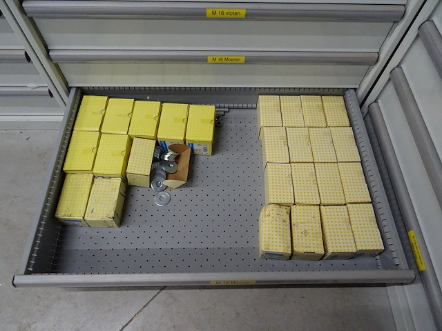 4x metalen ladekast lista + inhoud - afbeelding 27 van  37