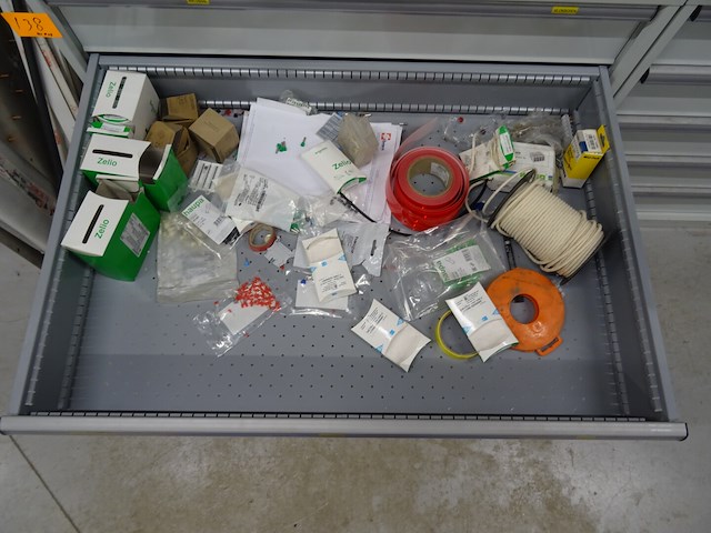 4x metalen ladekast lista + inhoud - afbeelding 33 van  37