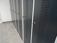 4x metalen locker + 2x zitbankje - afbeelding 4 van  5