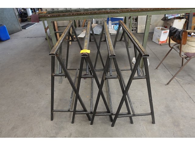 4x metalen schraag - afbeelding 1 van  3