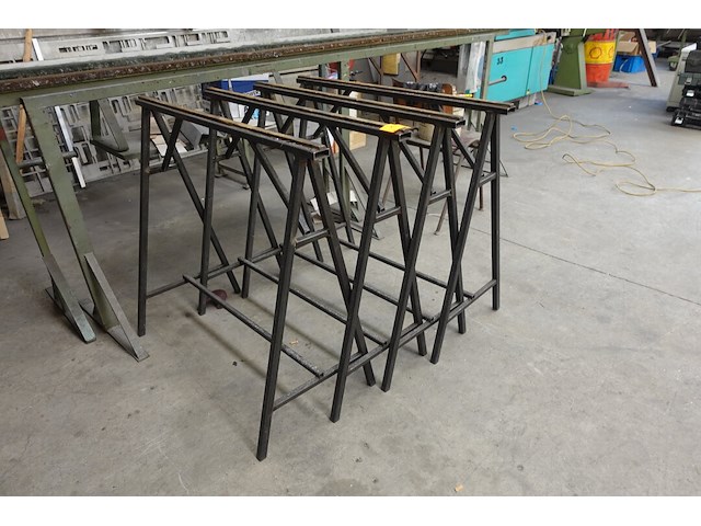 4x metalen schraag - afbeelding 2 van  3