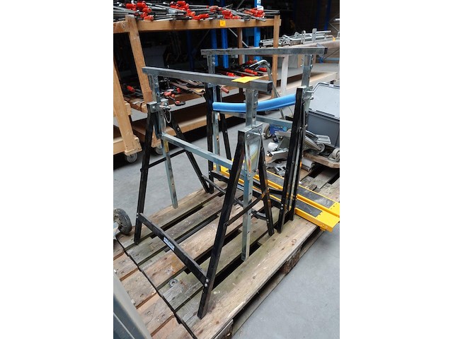 4x metalen schraag - afbeelding 1 van  5