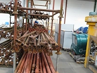 4x metalen stapelbare houder + stansoenen