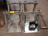 4x metalen steun - afbeelding 1 van  4