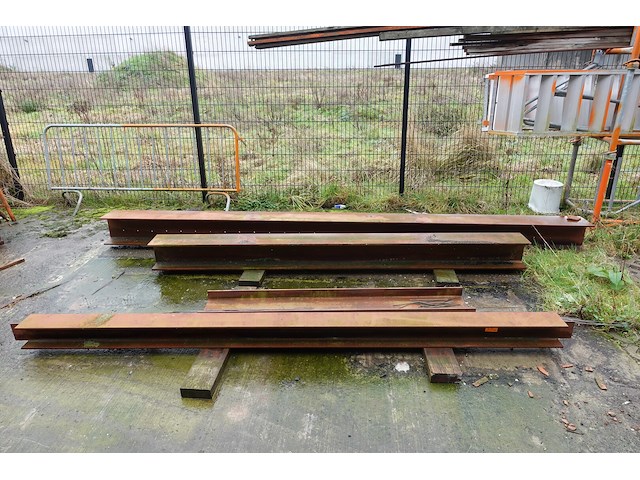 4x metalen steunbalk - afbeelding 1 van  3