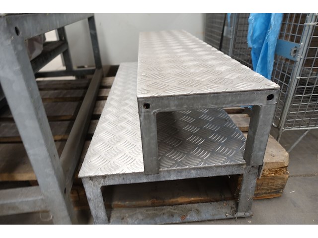 4x metalen trap - afbeelding 3 van  3