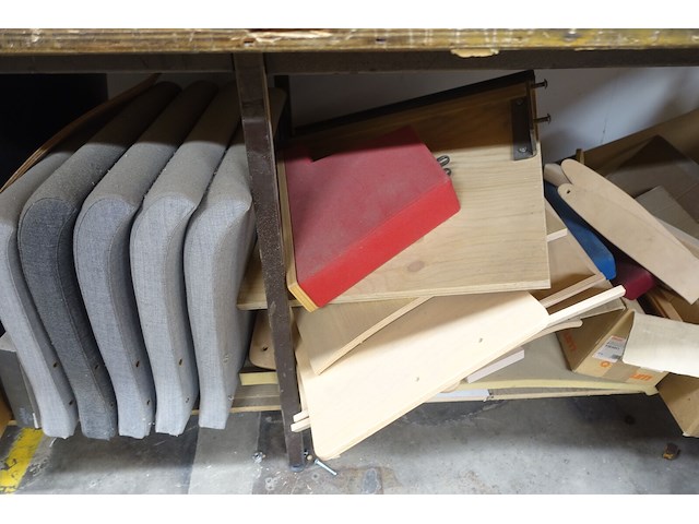 4x metalen werktafel + inhoud - afbeelding 9 van  24