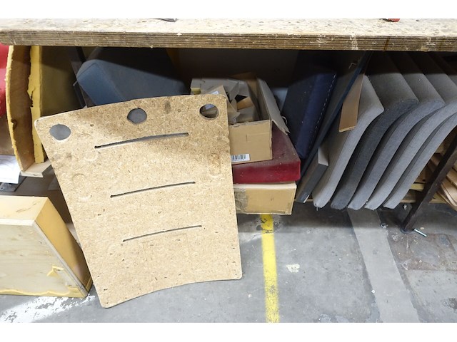 4x metalen werktafel + inhoud - afbeelding 10 van  24