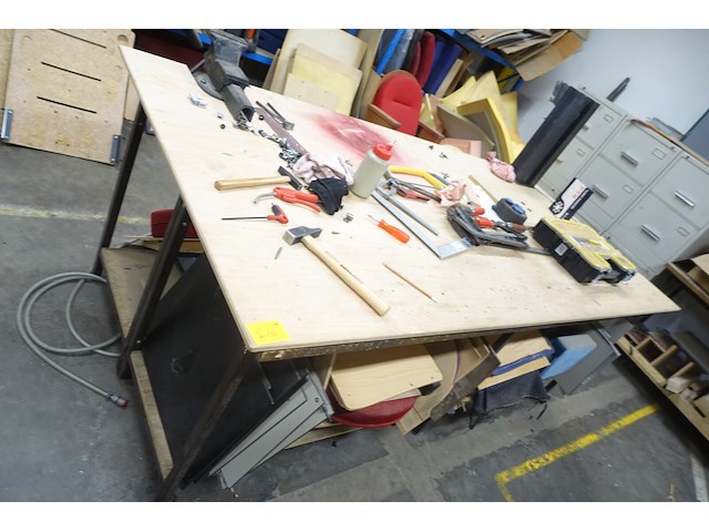 4x metalen werktafel + inhoud - afbeelding 1 van  24