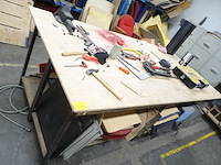 4x metalen werktafel + inhoud - afbeelding 1 van  24