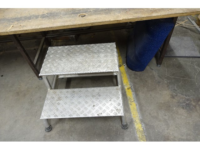 4x metalen werktafel + inhoud - afbeelding 13 van  24