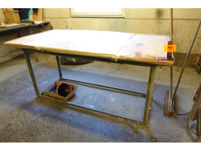 4x metalen werktafel - afbeelding 1 van  5