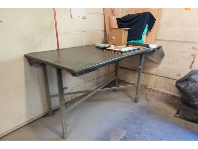 4x metalen werktafel - afbeelding 2 van  5