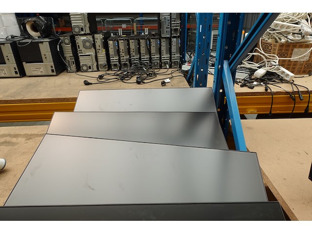 4x monitor iiyama +2x dubbele houder - afbeelding 2 van  3