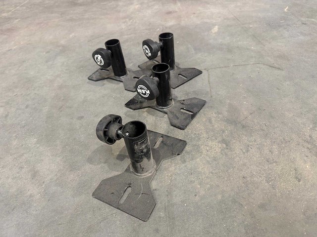 4x mounting adapter – k&m 195/8 - 35mm black - afbeelding 1 van  2