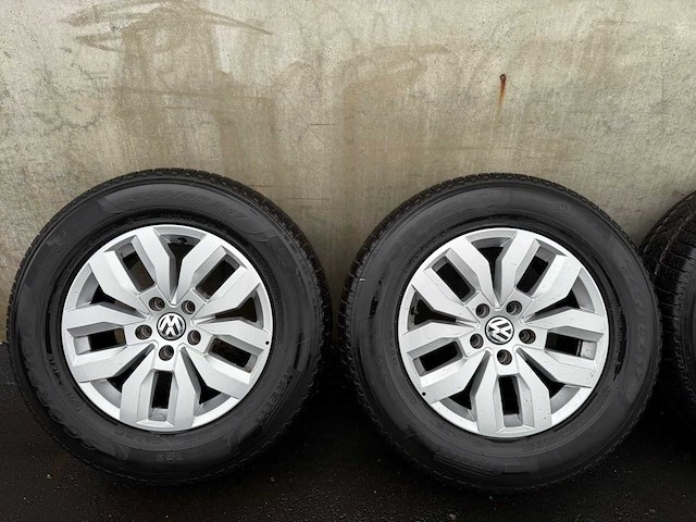 4x m+s vw amarok band + velg 17" - afbeelding 2 van  6